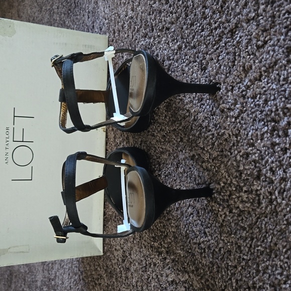 NEW Ann Taylor Loft Black Jewel Open Toe Heels 8 M - Picture 3 of 6